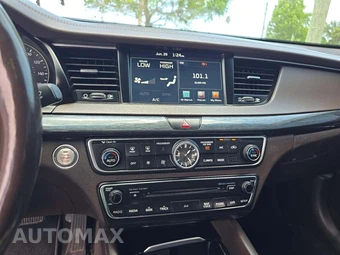 2017 Kia Cadenza Limited – miniatura 10