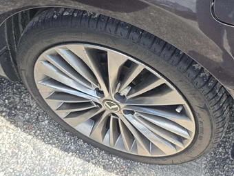 2017 Kia Cadenza Limited – miniatura 21