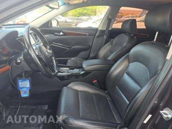 2017 Kia Cadenza Premium – miniatura 6