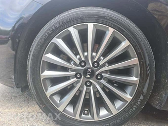 2017 Kia Cadenza Premium – miniatura 22