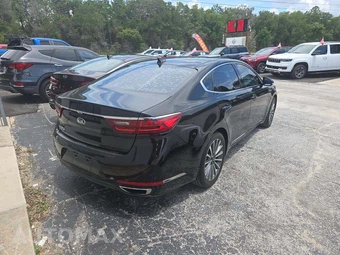 2017 Kia Cadenza Premium – miniatura 3