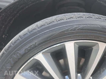 2017 Kia Cadenza Premium – miniatura 30