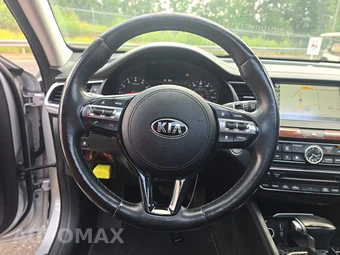 2017 Kia Cadenza Technology – miniatura 10