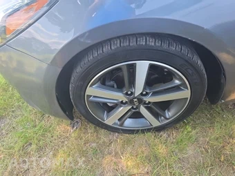 2017 Kia Forte EX Sedan – miniatura 8