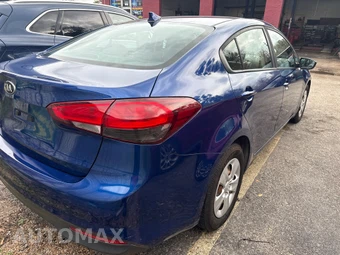 2017 Kia Forte LX Sedan - miniatura 17