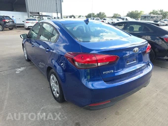 2017 Kia Forte LX Sedan - miniatura 3