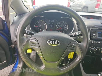 2017 Kia Forte LX Sedan – miniatura 10