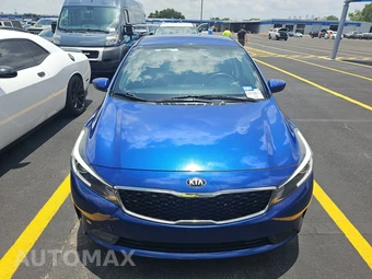 2017 Kia Forte LX Sedan – miniatura 2