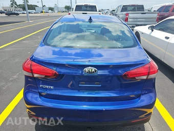 2017 Kia Forte LX Sedan – miniatura 5