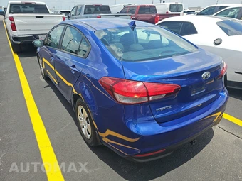 2017 Kia Forte LX Sedan – miniatura 6