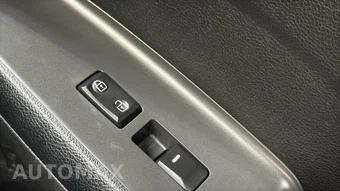 2017 Kia Forte LX Sedan - miniatura 10