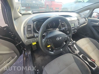 2017 Kia Forte LX Sedan – miniatura 11
