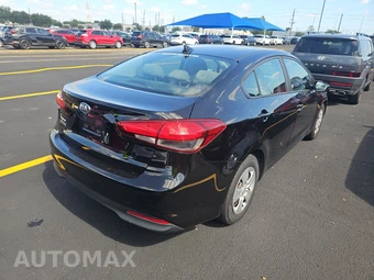 2017 Kia Forte LX Sedan – miniatura 4