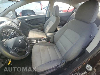 2017 Kia Forte LX Sedan – miniatura 7