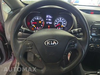 2017 Kia Forte LX Sedan – miniatura 10