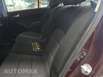 2017 Kia Forte LX Sedan – miniatura 13