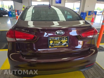 2017 Kia Forte LX Sedan – miniatura 5