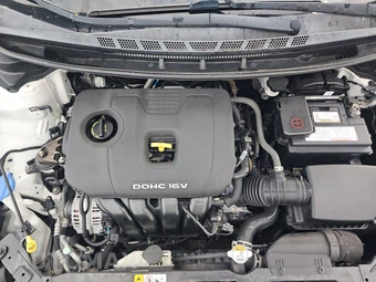 2017 Kia Forte LX Sedan – miniatura 15