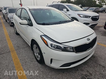 2017 Kia Forte LX Sedan – miniatura 3