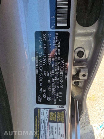 2017 Kia Forte LX Sedan - miniatura 5