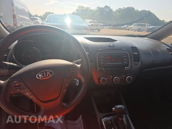 2017 Kia Forte LX Sedan - miniatura 11