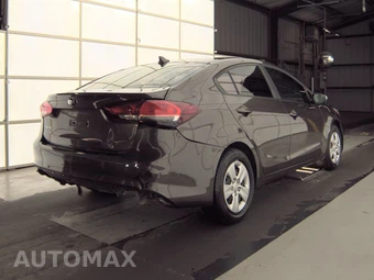 2017 Kia Forte LX Sedan – miniatura 4