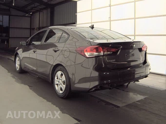 2017 Kia Forte LX Sedan – miniatura 6