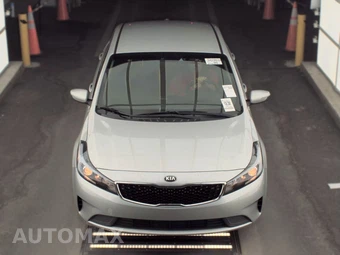 2017 Kia Forte LX Sedan – miniatura 2