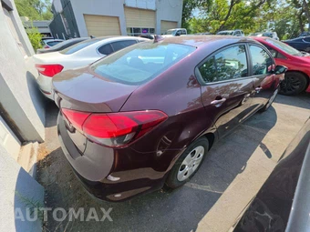 2017 Kia Forte LX Sedan - miniatura 3