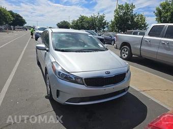 2017 Kia Forte LX Sedan – miniatura 2
