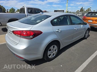 2017 Kia Forte LX Sedan – miniatura 4
