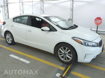 2017 Kia Forte S Sedan – miniatura 3
