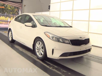 2017 Kia Forte S Sedan – miniatura 3