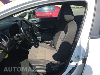 2017 Kia Forte S Sedan – miniatura 7
