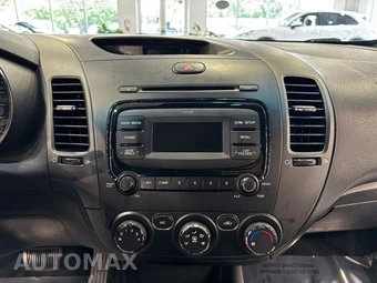 2017 Kia Forte S Sedan - miniatura 21