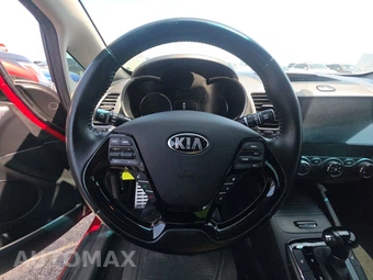 2017 Kia Forte S Sedan – miniatura 10