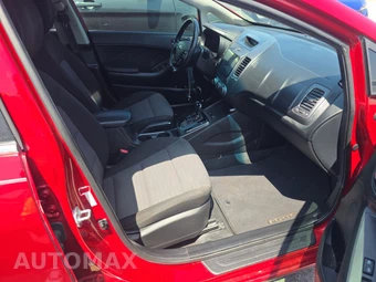 2017 Kia Forte S Sedan – miniatura 8