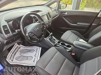 2017 Kia Forte S Sedan – miniatura 13