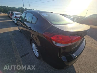 2017 Kia Forte S Sedan – miniatura 6