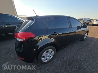 2017 Kia Forte5 LX Hatchback – miniatura 4