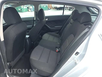2017 Kia Forte5 LX Hatchback - miniatura 10