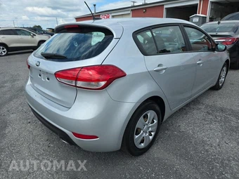 2017 Kia Forte5 LX Hatchback - miniatura 4