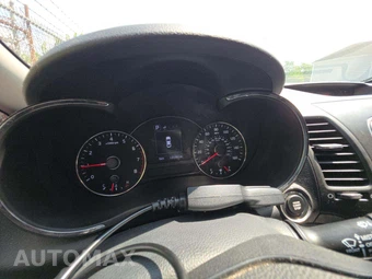 2017 Kia Forte5 LX Hatchback – miniatura 9