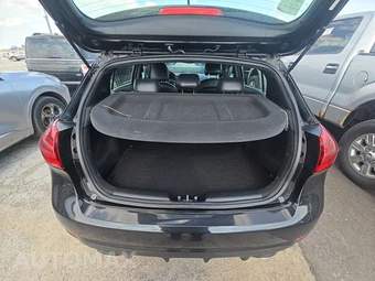 2017 Kia Forte5 SX Hatchback – miniatura 23