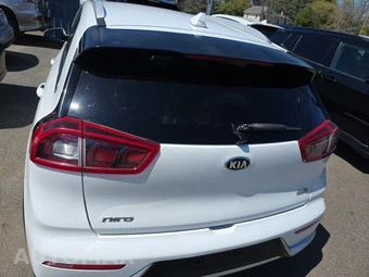 2017 Kia Niro EX – miniatura 5