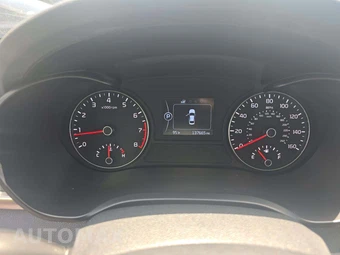 2017 Kia Optima EX – miniatura 9