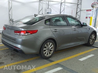 2017 Kia Optima LX 2.4L – miniatura 4