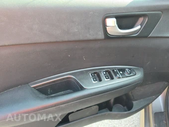 2017 Kia Optima LX 2.4L – miniatura 9