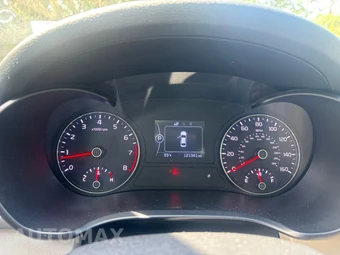 2017 Kia Optima LX 2.4L - miniatura 8