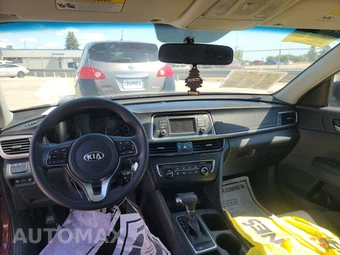 2017 Kia Optima LX 2.4L - miniatura 11